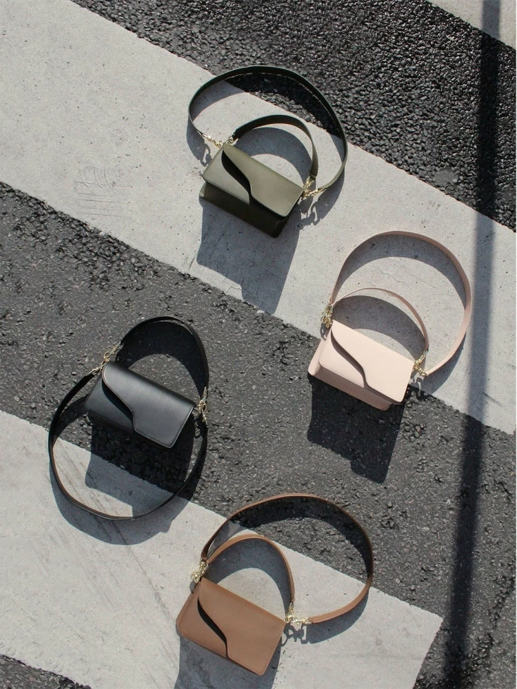 ATP ATELIER Assisi Black Crossbody Bag 7 ATP ATELIER Assisi Black Crossbody Bag