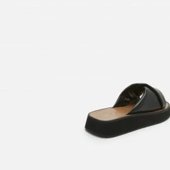 FLATTERED Bea Black Leather Flat Sandals