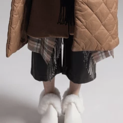 AKAADA Carei White Boots