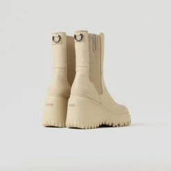 BRONX Curvy Chelsea Camel Boots