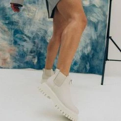 BRONX Groovy Chelsea Low Camel Boots