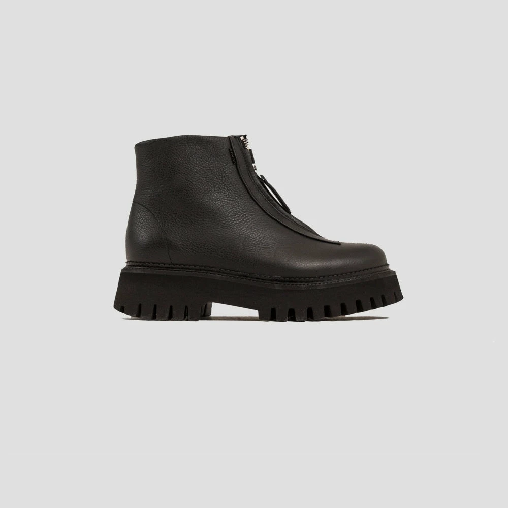 BRONX Groovy Front Zip Black Boots 8 BRONX Groovy Front Zip Black Boots