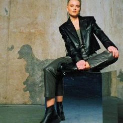 BRONX Groovy Front Zip Black Boots 21 BRONX Groovy Front Zip Black Boots