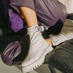 BRONX Groovy Stretch Buckle White Ankle Boots