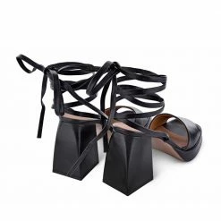 AKAADA SHOES Hana Black Wrap Around Sandals