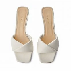 AKAADA Haya Off White Soft Leather Sandals SHOES