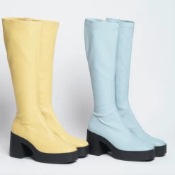 AKAADA Izumi Pastel Yellow Stretch Leather Chunky Boots NEW IN 23 AKAADA Izumi Pastel Yellow Stretch Leather Chunky Boots NEW IN