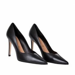 CHANTAL SHOES Kate Black Pumps