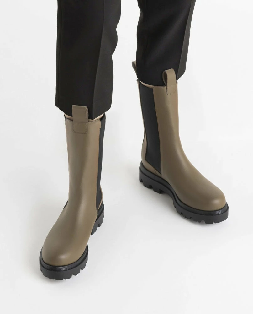 FLATTERED Lia Brown Leather Chelsea Boots SHOES 6 FLATTERED Lia Brown Leather Chelsea Boots SHOES