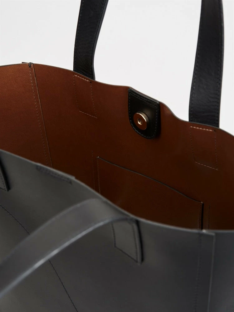 ATP ATELIER BAGS Lunano Black Tote Bag 3 ATP ATELIER BAGS Lunano Black Tote Bag