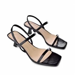 AKAADA SHOES Miya Black Naplak Sandals