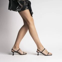 AKAADA SHOES Miya Black Naplak Sandals