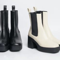 AKAADA Momo Off White Leather Chelsea Boots SHOES