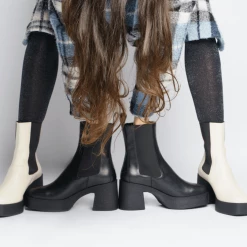 AKAADA Momo Off White Leather Chelsea Boots SHOES