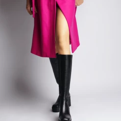 AKAADA SHOES Momoko Black Knee-High Leather Chelsea Boots