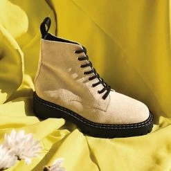 LÄST Paint Boots Beige SHOES