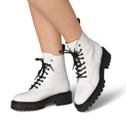 LÄST Paint Boots White 9 LÄST Paint Boots White