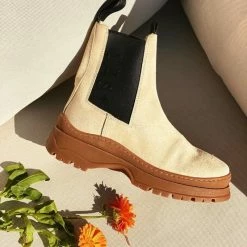 LÄST SHOES Powder Chelsea Suede Beige Boots 16 LÄST SHOES Powder Chelsea Suede Beige Boots