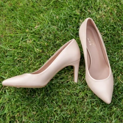 MADE 94 SHOES Rosa Nude Leather Pumps