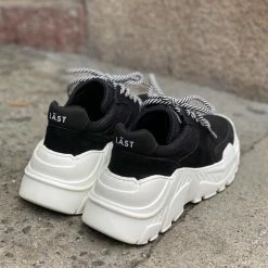 LÄST Sprint Mesh Black Chunky Sneakers