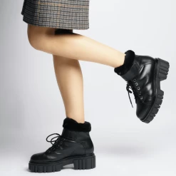 AKAADA Takara Black Winter Ankle Boots