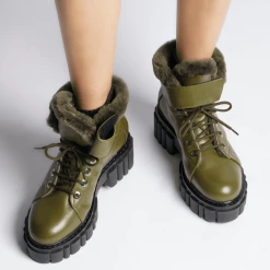 AKAADA Takara Olive Winter Ankle Boots