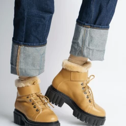 AKAADA Takara Sand Winter Ankle Boots