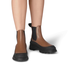 LÄST Trail Tan Chelsea Boots SHOES