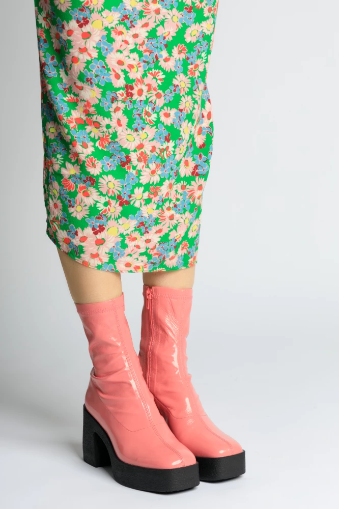 AKAADA NEW IN Umi Flamingo Pink Stretch Patent Chunky Ankle Boots 12 AKAADA NEW IN Umi Flamingo Pink Stretch Patent Chunky Ankle Boots