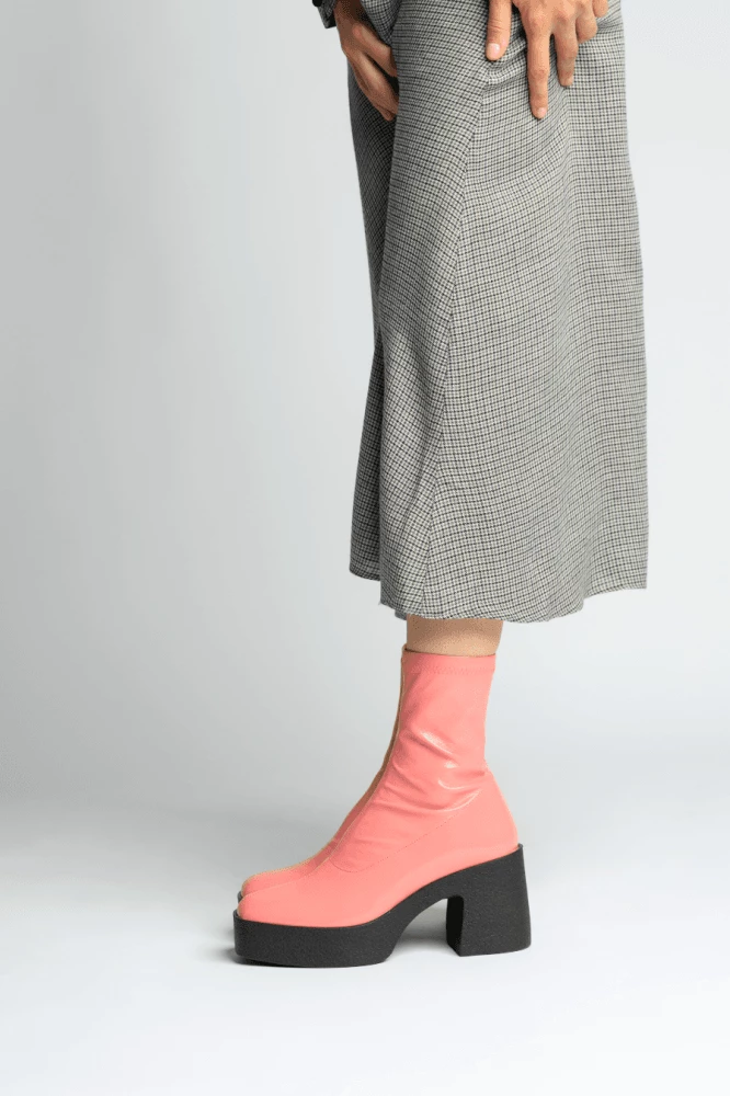 AKAADA NEW IN Umi Flamingo Pink Stretch Patent Chunky Ankle Boots 2 AKAADA NEW IN Umi Flamingo Pink Stretch Patent Chunky Ankle Boots