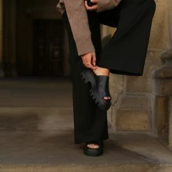 COPENHAGEN STUDIOS Vitello Black Chunky Slides Sandals SHOES 11 COPENHAGEN STUDIOS Vitello Black Chunky Slides Sandals SHOES