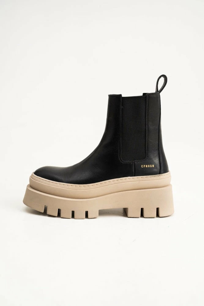 COPENHAGEN STUDIOS Vitello Black Nature Chelsea Boots NEW IN 5 COPENHAGEN STUDIOS Vitello Black Nature Chelsea Boots NEW IN