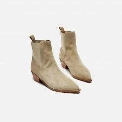 FLATTERED Willow Suede Sand Boots