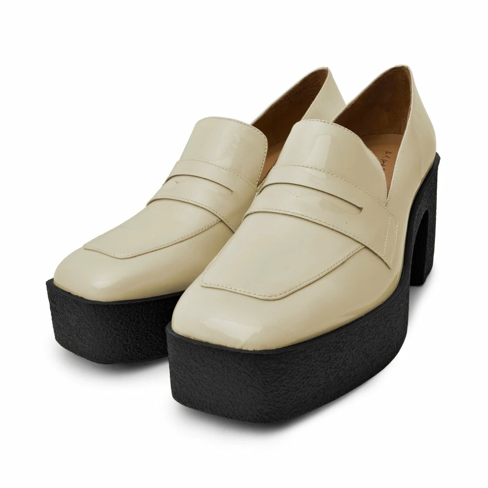AKAADA Yoko Cream Patent Leather Chunky Loafers 9 AKAADA Yoko Cream Patent Leather Chunky Loafers