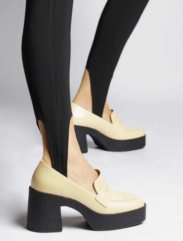 AKAADA Yoko Cream Patent Leather Chunky Loafers 2 AKAADA Yoko Cream Patent Leather Chunky Loafers