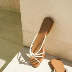 FLATTERED Yvette Leather Off White Flat Sandals SHOES